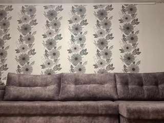 Live webcam model cherriewarring on Soda Cams