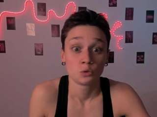 emi-fade Live Webcam on CamSoda