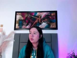 laraagold's CamSoda show and profile