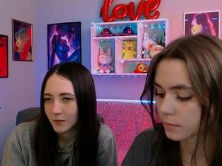 le modèle laurenmurrr est en webcam porno dans un show sur le site camsoda, il possède les tags suivants: blowjob,brown eyes,fingering,foot fetish,full nudity,skinny,smoking,teen 18,young adult,hd