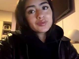 LoreneMuldrow live webcam on Soda Cams