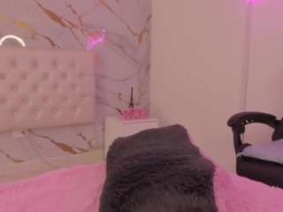 martina-gomezgom... Live Webcam on CamSoda