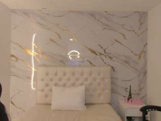 martina-gomezgomez, female webcam model,  years old, on live webcam