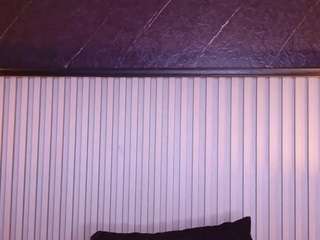 meegan-red live webcam show