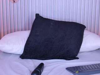 meegan-red webcam model