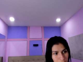 melannyy's CamSoda show and profile