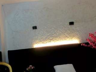 melannyy Live Webcam on CamSoda