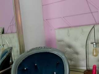 melannyy's CamSoda show and profile