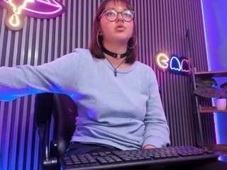 violettprince1's CamSoda show and profile