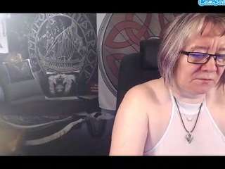 95ftitten Live Webcam on CamSoda