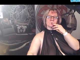 95ftitten Live Webcam on CamSoda