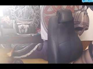 95ftitten's CamSoda show and profile