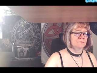 95ftitten Live Webcam on CamSoda