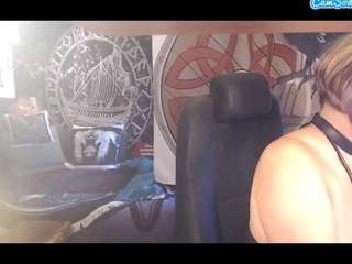95fTitten live webcam show