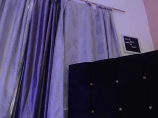 charlotte-brawn webcam model