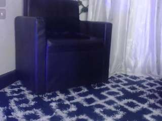 charlotte-brawn live cam profile