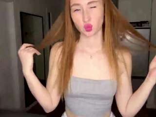 gingerfoxi's CamSoda show and profile