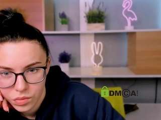 sofi-lonely Live Webcam on CamSoda