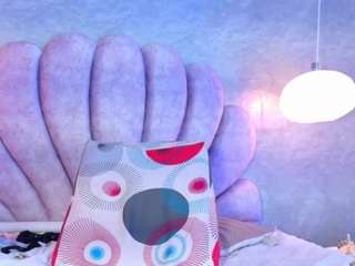 BellaaSanders live cam preview