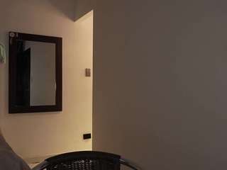 helener-mouth webcam