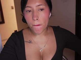 helener-mouth webcam