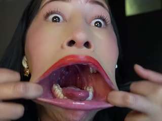 helener-mouth webcam