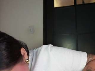 Helener-mouth live webcam show