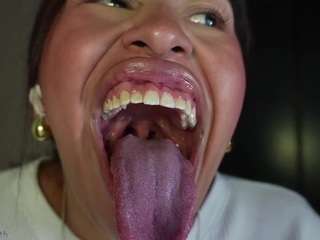 helener-mouth