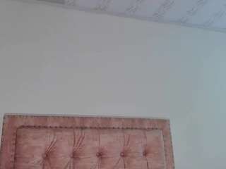 le modèle jennifer-le est en webcam porno dans un show sur le site camsoda, il possède les tags suivants: black hair,orgasm,young adult,toys,thin,teen 18,tattoos,spanking,role play,no smoking,blowjob,lovense,full nudity,flat chested,drinking,deepthroat,cum in pussy,brown eyes,hd