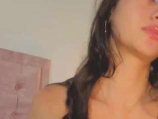 jennifer-le's live room