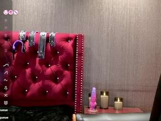 👄 MADDIE  FIELDS 👄