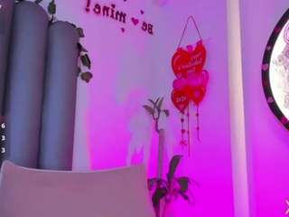 miaa-foxx23 live cam profile