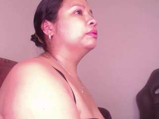 miafuegolatino's CamSoda show and profile