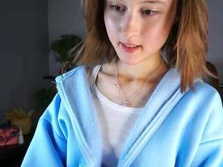 Live webcam model mikafanion on Soda Cams