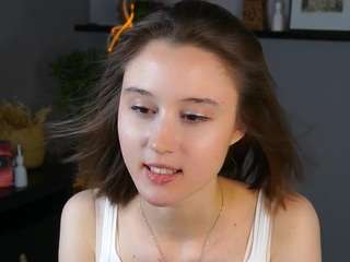 Live webcam model mikafanion on Soda Cams