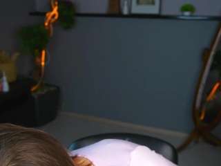 Live webcam model mikafanion on Soda Cams