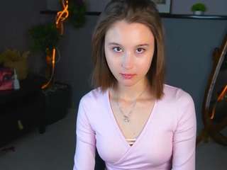 Live webcam model mikafanion on Soda Cams