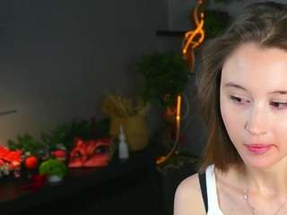 Live webcam model mikafanion on Soda Cams