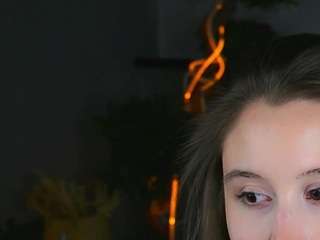 Live webcam model mikafanion on Soda Cams