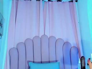 NicoleMadrird live webcam show