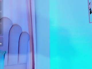 NicoleMadrird live webcam show