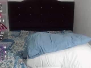 salmadaniela's CamSoda show and profile