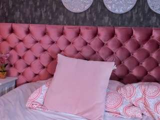 scarletvega Live Webcam on CamSoda