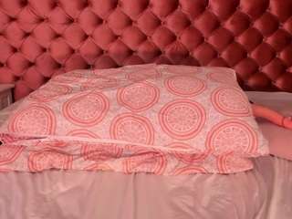 scarletvega Live Webcam on CamSoda