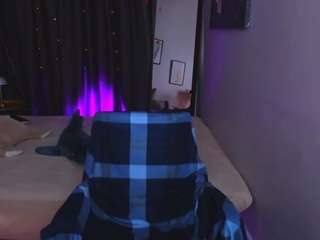 Model ini sedang live sekarang. yumeko-tan