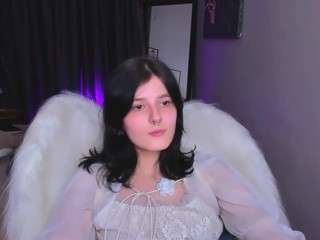 Ten model jest teraz na żywo. yumeko-tan