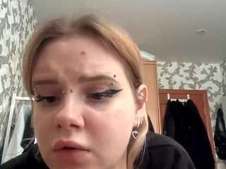 le modèle alannamccrudden est en webcam porno dans un show sur le site camsoda, il possède les tags suivants: ass,sexy,asshole,naked,natural,nipple piercings,no drinking,public,pussy,sexting,shaved pussy,joi,skinny,solo,solo show,squirter,tattoos,teen (18+),wet,young adult