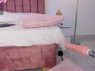 amanda-x Live Webcam on CamSoda