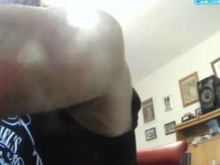 atomick-u235, male webcam model,  years old, on live webcam