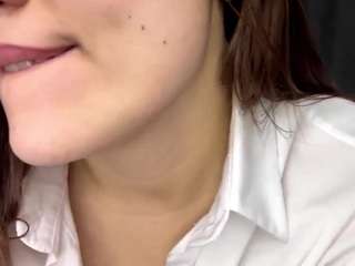 brandienailer webcam